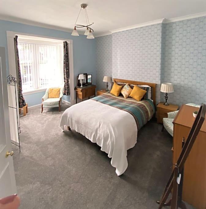 St John'S Flat Spacious Accomodation Dalry  المظهر الخارجي الصورة
