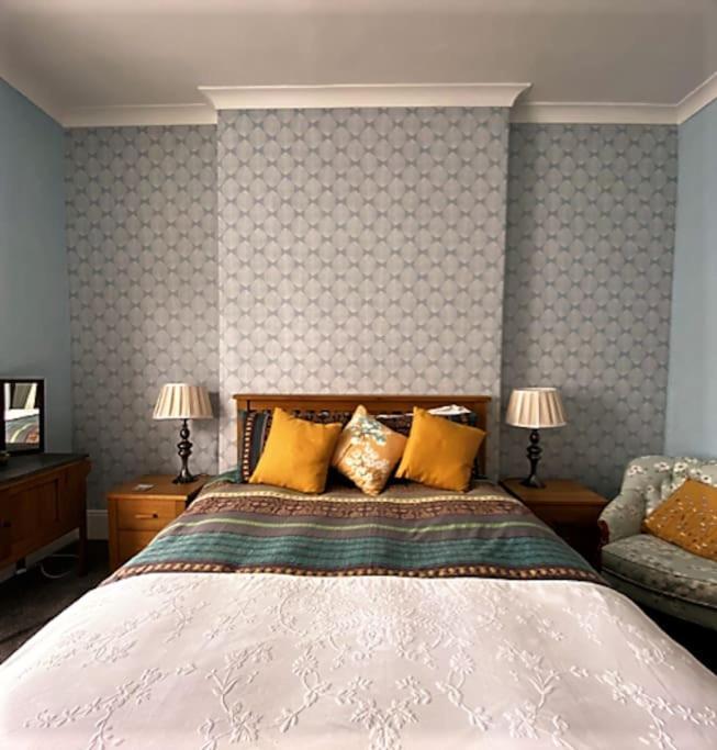St John'S Flat Spacious Accomodation Dalry  المظهر الخارجي الصورة