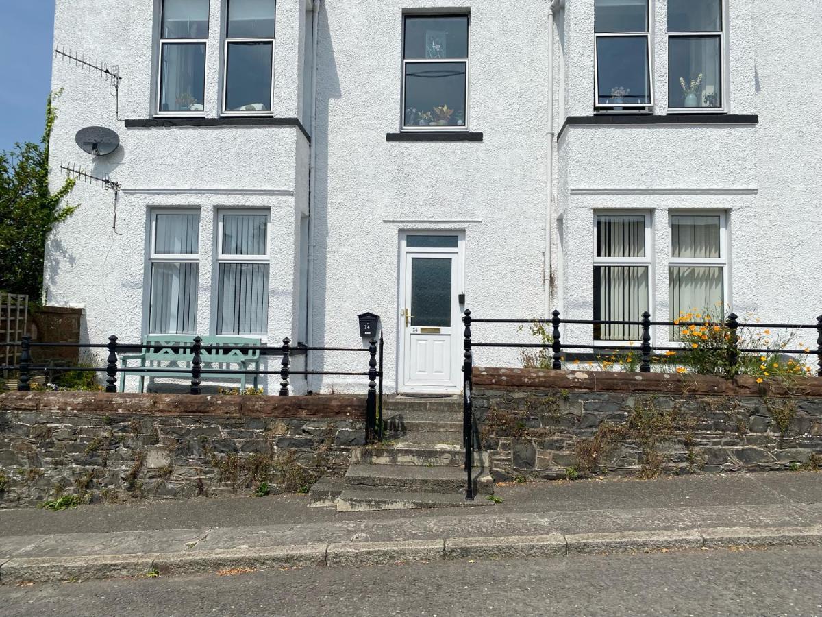 St John'S Flat Spacious Accomodation Dalry  المظهر الخارجي الصورة