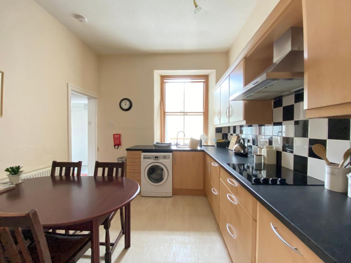 St John'S Flat Spacious Accomodation Dalry  المظهر الخارجي الصورة